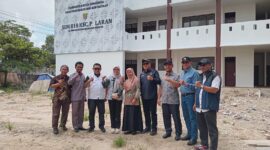 Panitia Khusus (Pansus) LKPJ 2025 DPRD Kota Samarinda saat melakukan kunjungan ke sekolah terpadu Samarinda di Jalan Jakarta, Loa Bakung.