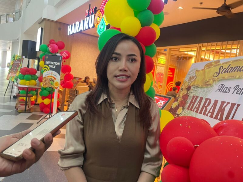  Wakil Ketua DPRD Kota Samarinda, Celni Pita Sari.
