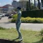 Keberadaan manusia silver yang kembali bermunculan di sejumlah persimpangan jalan Kota Samarinda.