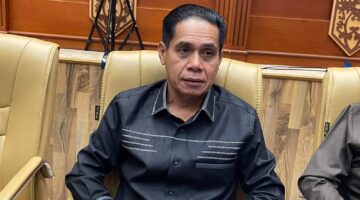  Helmi Abdullah
Ketua DPRD Kota Samarinda